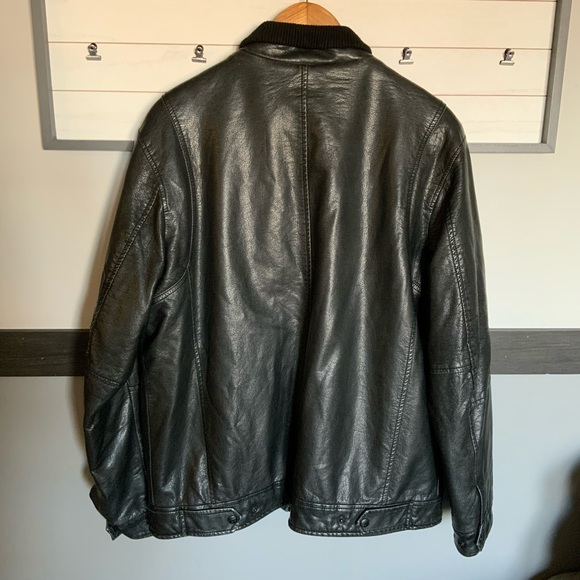 LEVI’S vintage black faux leather trucker motorcycle jacket zippers - Picture 2 of 16